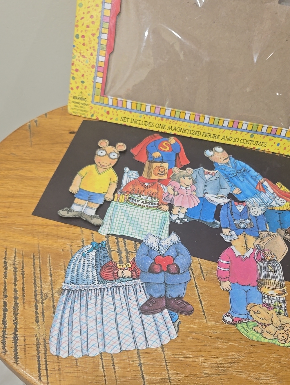 Vintage 1996 Arthur MagiCloth Magnet Doll Toy - Picture 7 of 12